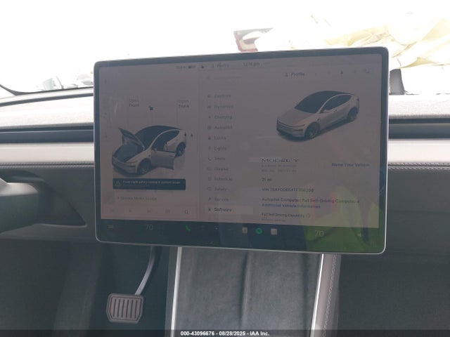 Tesla Model Y 2026 7SAYGDEE4TF358298 Image 19