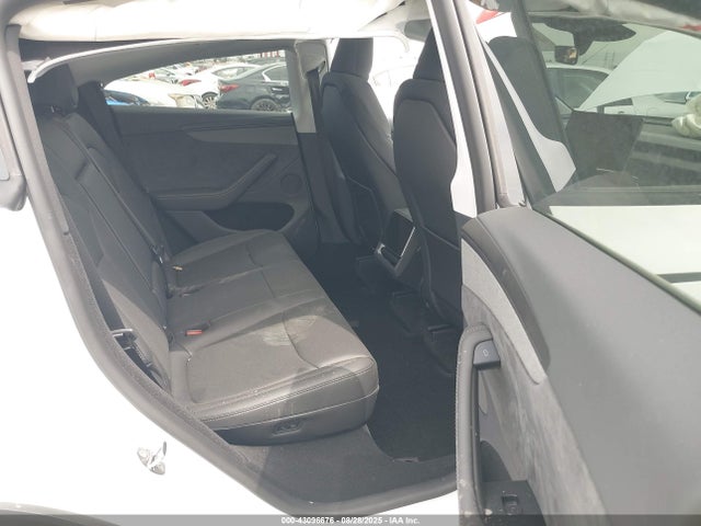 2026 TESLA MODEL Y 7SAYGDEE4TF358298 Photo 7