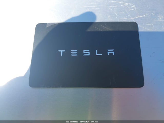 2023 TESLA MODEL Y 7SAYGDEE5PF877835 Photo 10