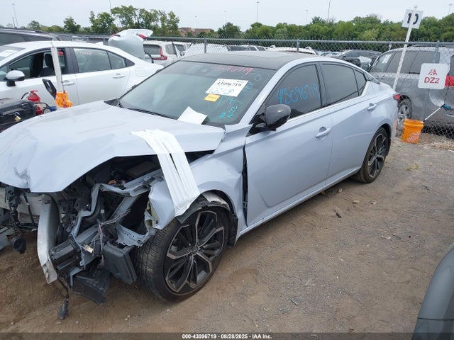 Nissan 2023 2023 1N4BL4CV5PN317922 Image 2