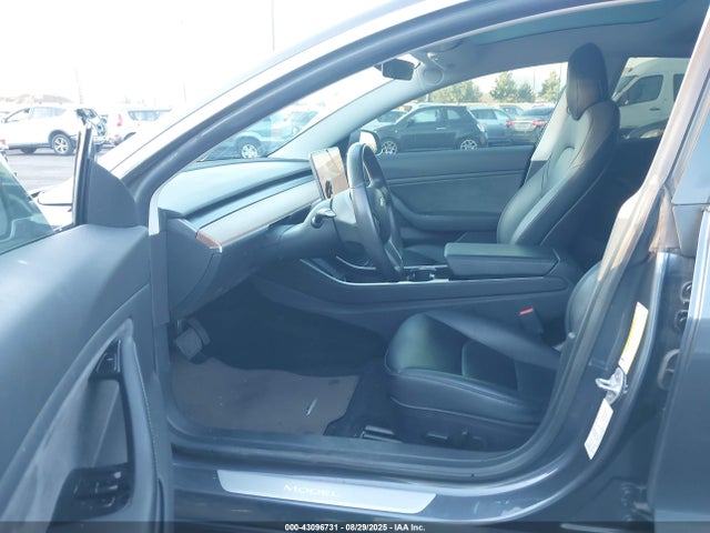 Tesla MODEL 3 2019 5YJ3E1EA8KF426920 Image 5