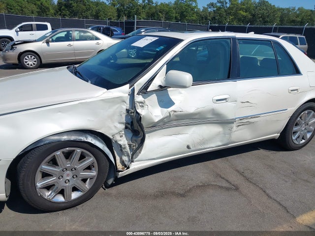 2010 CADILLAC DTS 1G6KH5EY3AU136357 Photo 5