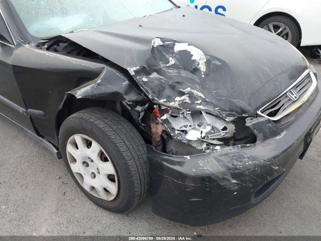 Продажа на аукционе авто 1998 Honda Civic Lx, vin: JHMEJ6677WS017027, номер лота: 43096789