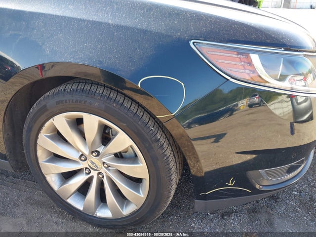 1LNHL9EK8EG604852 Lincoln MKS