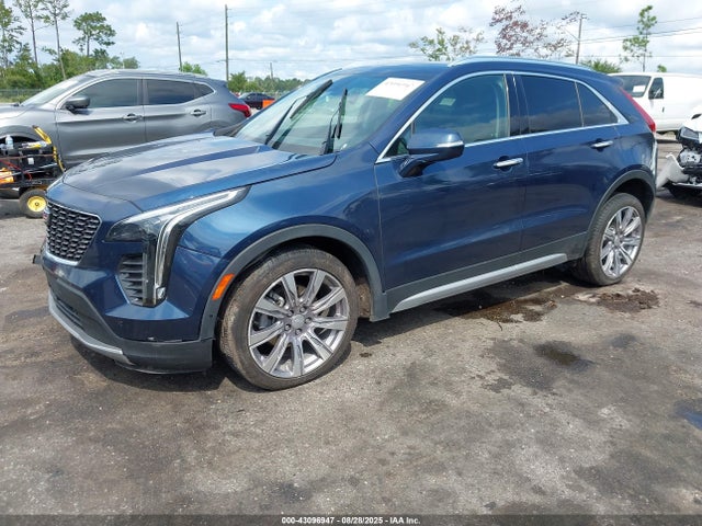 2020 CADILLAC XT4 1GYFZDR49LF138807 Photo 1