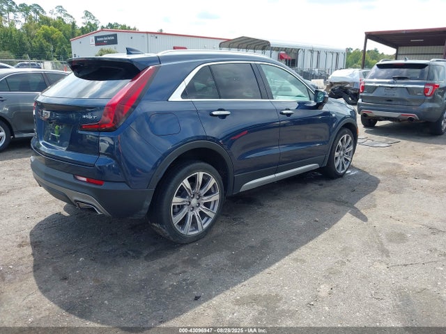 2020 CADILLAC XT4 1GYFZDR49LF138807 Photo 3