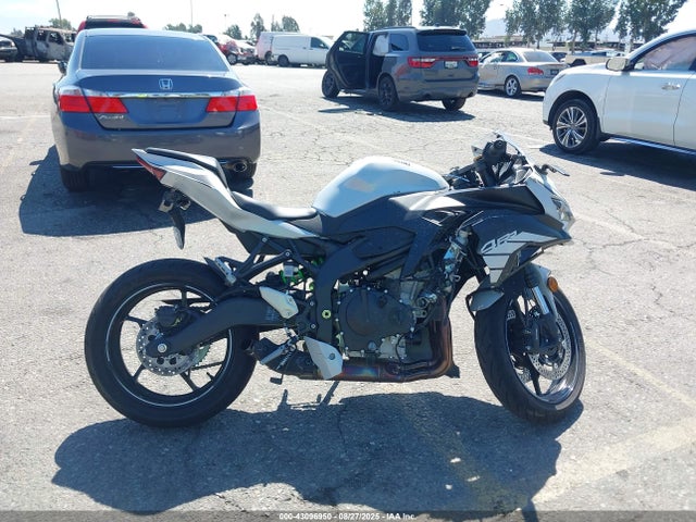 Kawasaki Ninja Zx-4rr 2025 ML5ZXCS19SDA41956 Image 12