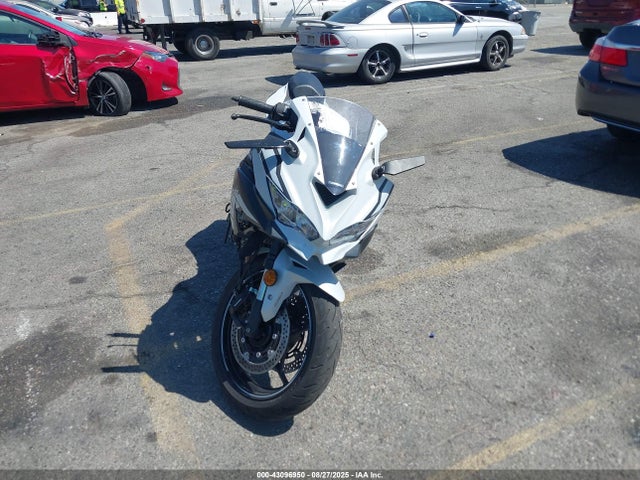 Kawasaki Ninja Zx-4rr 2025 ML5ZXCS19SDA41956 Image 5
