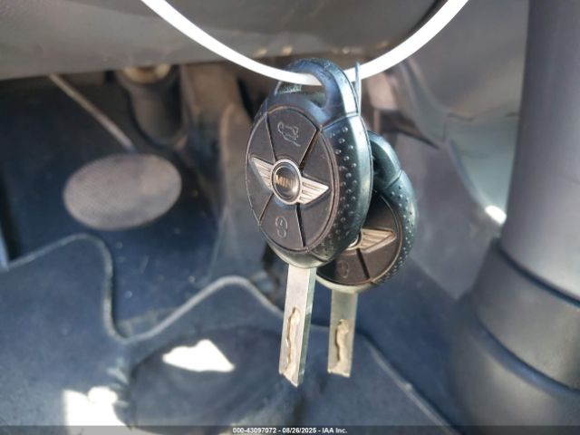 2005 MINI COOPER WMWRF33415TG11988 Photo 10