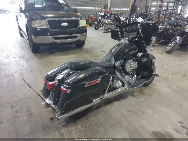 2016 HARLEY-DAVIDSON FLHTK 1HD1KEL13GB672809 Photo 3