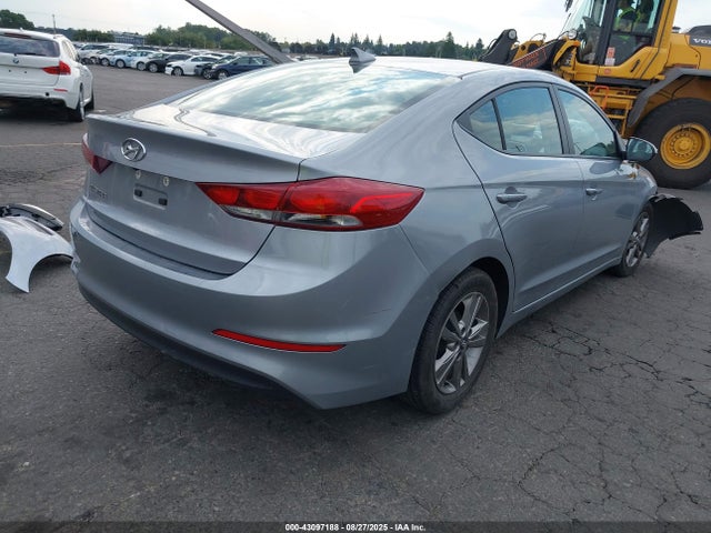 Hyundai Elantra 2017 5NPD84LF4HH067006 Image 4