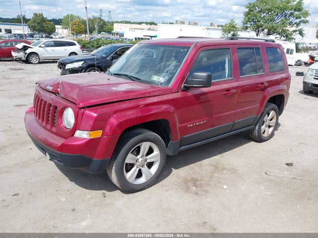 Jeep Patriot 2014 1C4NJRFB4ED528396 Image 2