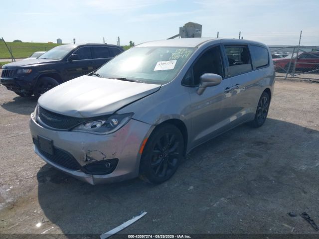 2019 CHRYSLER PACIFICA 2C4RC1FG7KR609944 Photo 1