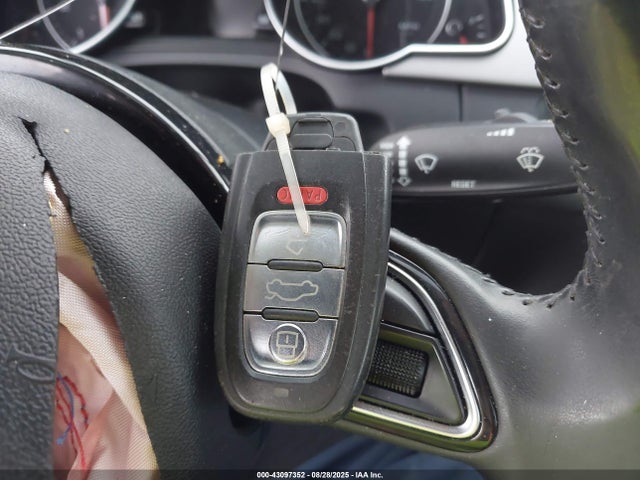 2013 AUDI A5 WAULFAFR1DA000769 Photo 10