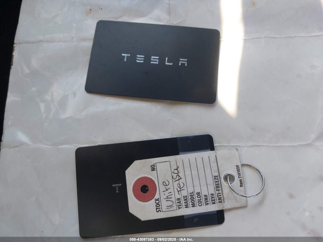 2025 TESLA MODEL Y 7SAYGDEE1SA369741 Photo 10
