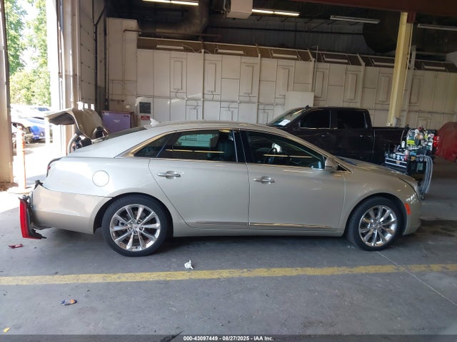 Cadillac lfx 2014 2G61N5S39E9268233 Image 14