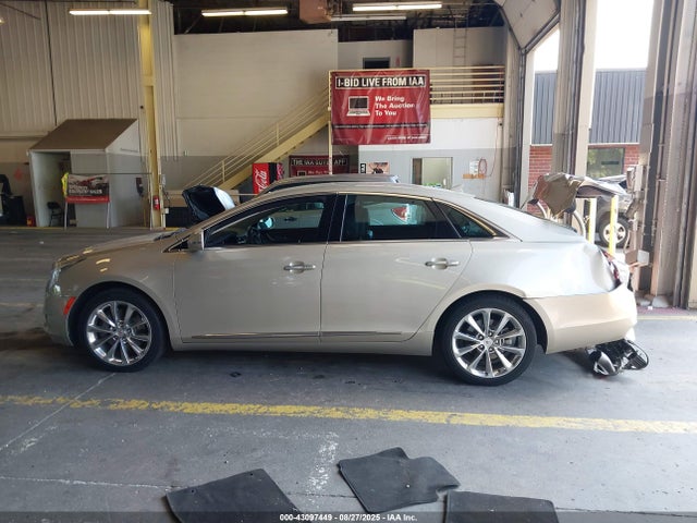 Cadillac lfx 2014 2G61N5S39E9268233 Image 15