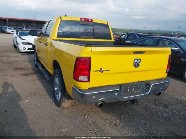 2016 RAM 1500 1C6RR6LT3GS200981 Photo 2