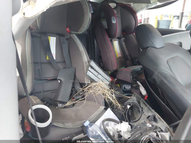 2019 TESLA MODEL 3 5YJ3E1EB6KF392873 Photo 7