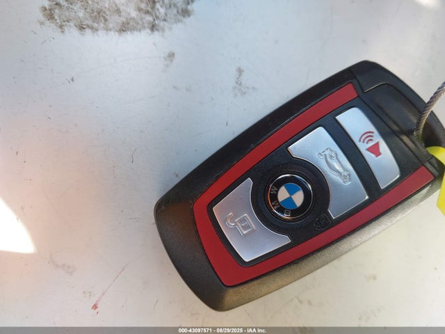 BMW 330e 2018 WBA8E1C55JA178190 Image 11