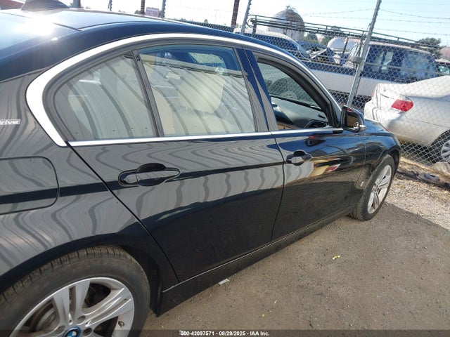 BMW 330e 2018 WBA8E1C55JA178190 Image 13
