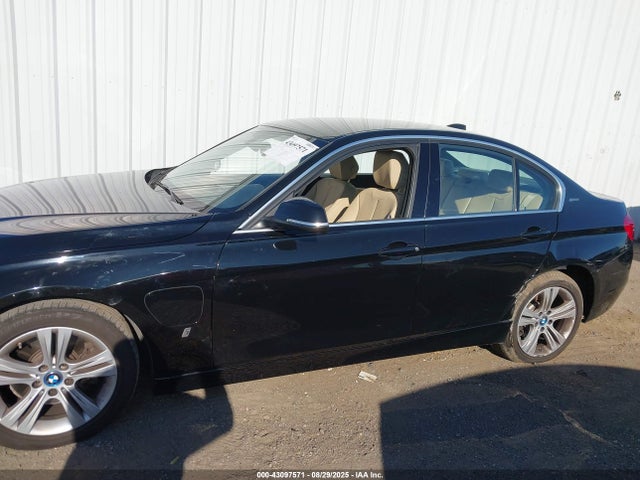 BMW 330e 2018 WBA8E1C55JA178190 Image 14