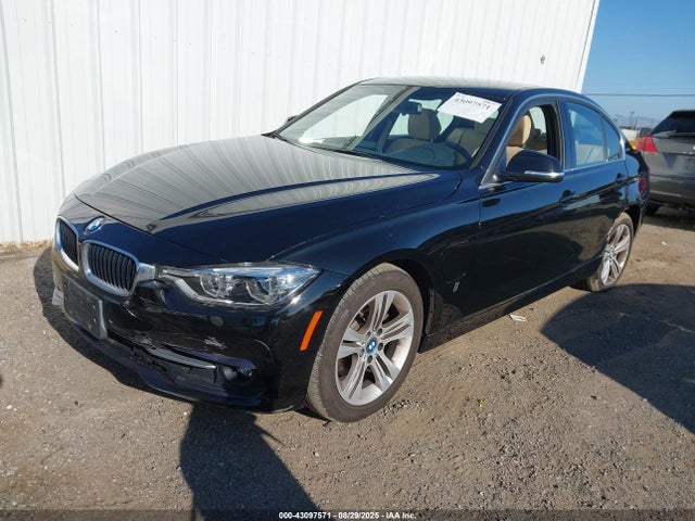 BMW 330e 2018 WBA8E1C55JA178190 Image 2