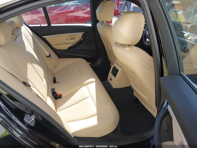BMW 330e 2018 WBA8E1C55JA178190 Image 8