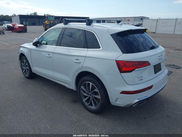 2023 AUDI Q5 WA1EAAFY1P2180619 Photo 2
