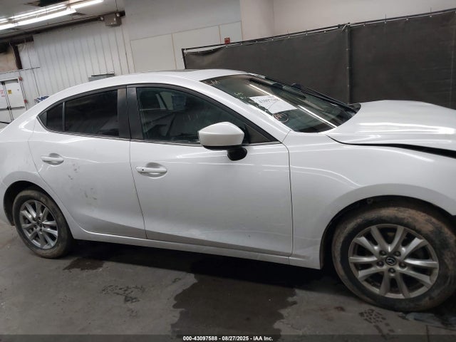 3MZBM1W71FM150158 Mazda pe