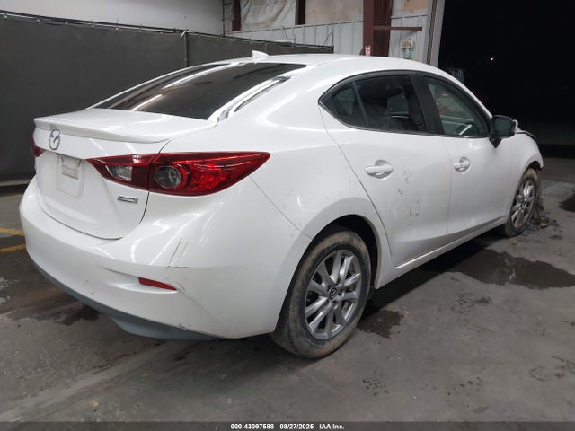 3MZBM1W71FM150158 Mazda pe