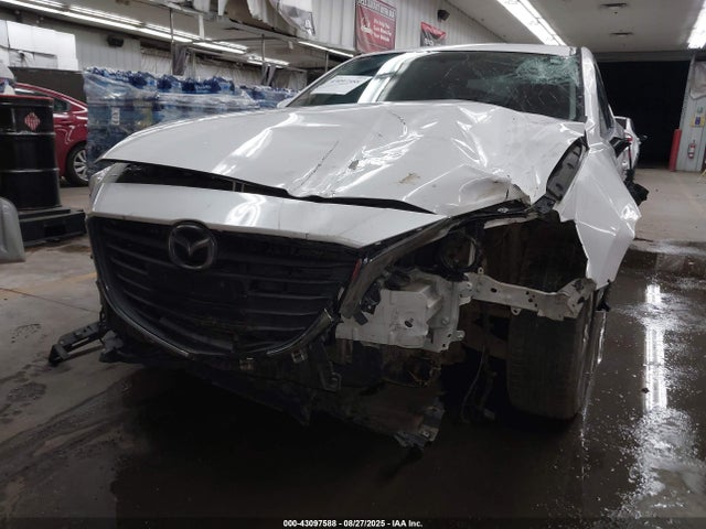 3MZBM1W71FM150158 Mazda pe