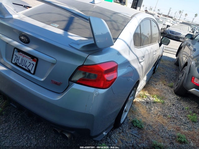 Subaru 2015 2015 JF1VA2L69F9805083 Image 4