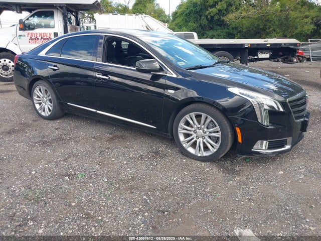 2018 CADILLAC XTS 2G61M5S32J9115626 Photo 0