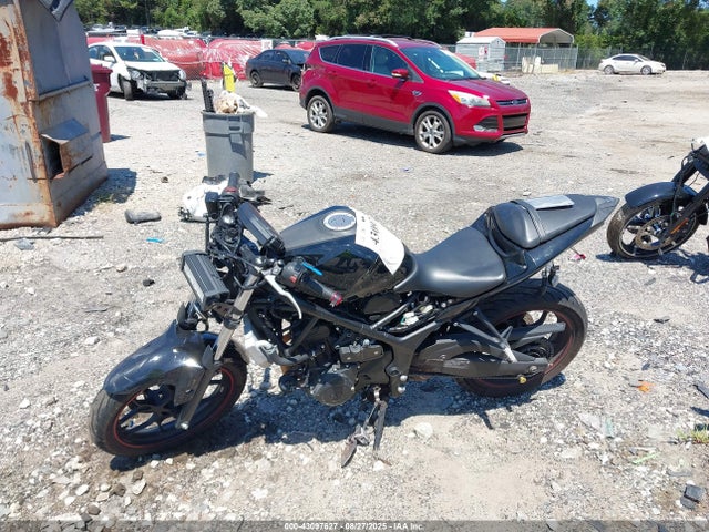 MH3RH06Y6FK007904 Yamaha Yzf-r3