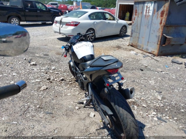 MH3RH06Y6FK007904 Yamaha Yzf-r3