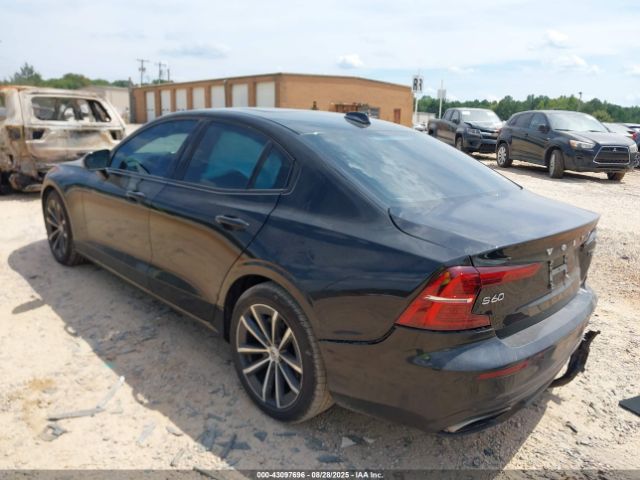 2021 VOLVO S60 7JR102FZ6MG123774 Photo 2