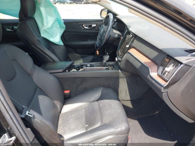 2021 VOLVO S60 7JR102FZ6MG123774 Photo 4