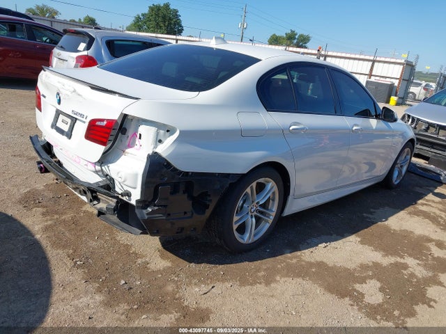 BMW 528I 2015 WBA5A7C51FD628280 Image 4