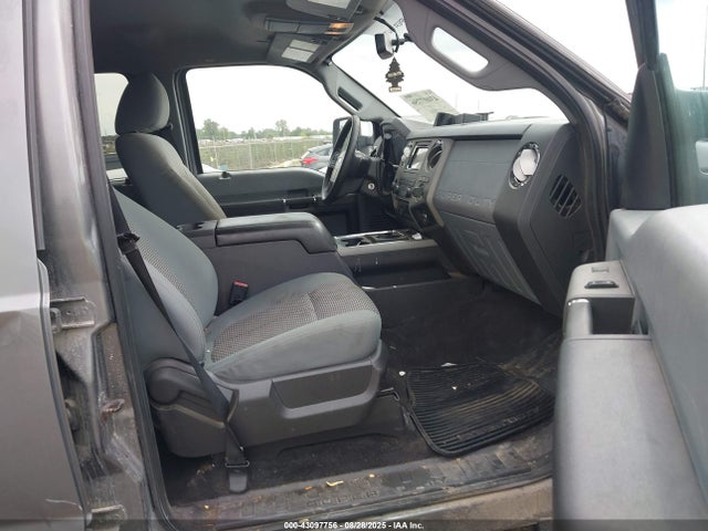 2011 FORD F-250 1FT7W2BT1BEB99940 Photo 4