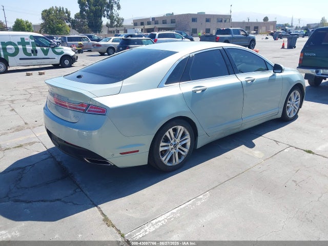 3LN6L2LU7ER808117 Lincoln 2014