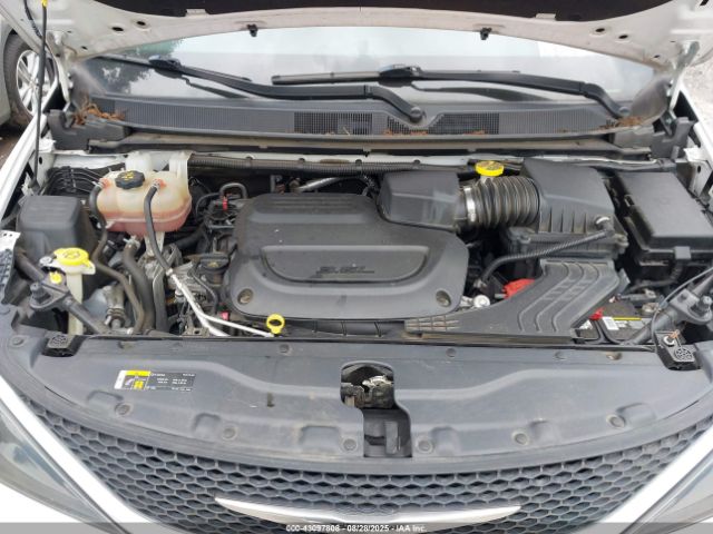 2021 CHRYSLER VOYAGER 2C4RC1DG3MR520961 Photo 9