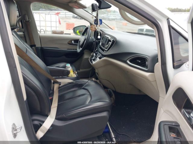2021 CHRYSLER VOYAGER 2C4RC1DG3MR520961 Photo 4