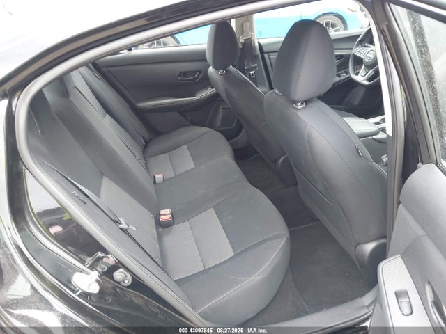 3N1AB8CV9RY218111 Nissan Sentra