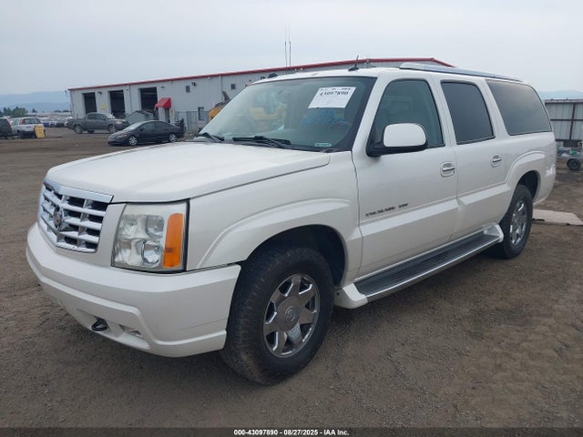 2004 CADILLAC ESCALADE ESV 3GYFK66N24G255108 Photo 1