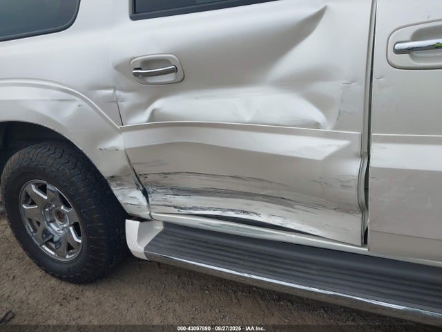 2004 CADILLAC ESCALADE ESV 3GYFK66N24G255108 Photo 5