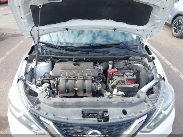 Nissan Sentra 2017 3N1AB7AP6HY225157 Image 10