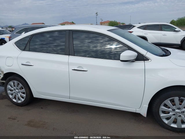 Nissan Sentra 2017 3N1AB7AP6HY225157 Image 13
