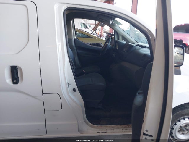 3N6CM0KN9HK713216 Nissan NV200