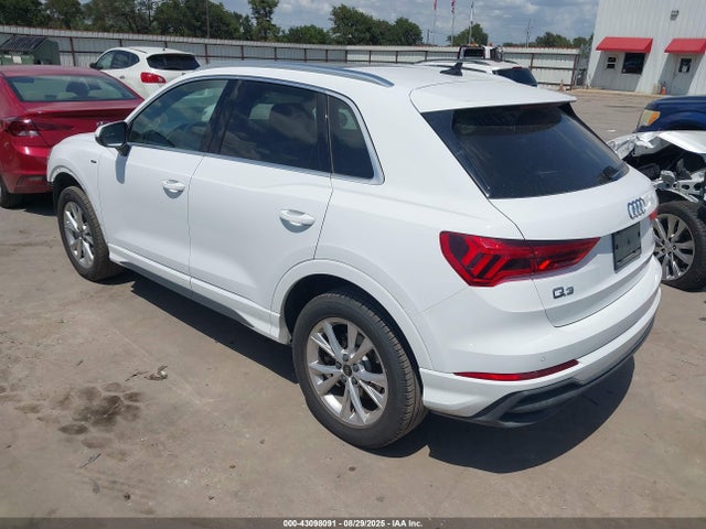 2024 AUDI Q3 WA1DECF36R1061554 Photo 2
